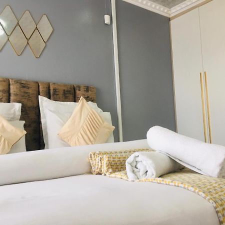 Mavi Guest House อีสต์ลอนดอน ภายนอก รูปภาพ