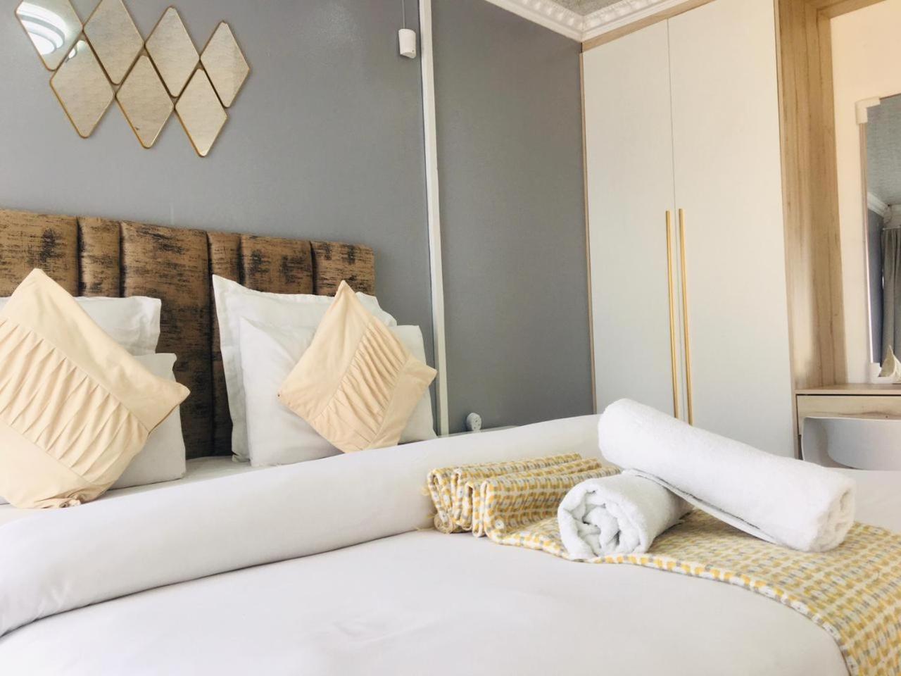 Mavi Guest House อีสต์ลอนดอน ภายนอก รูปภาพ